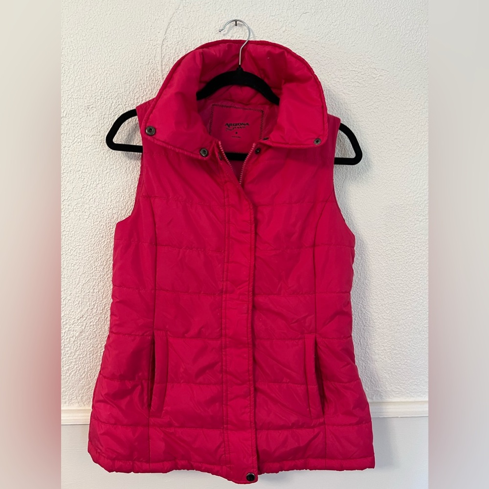 Women’s pink puffy vest